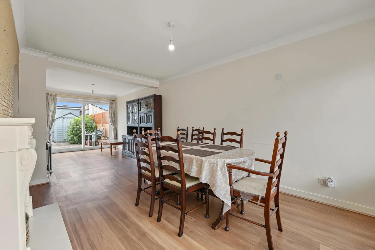Ambleside Crescent, Enfield, EN3, photo 7