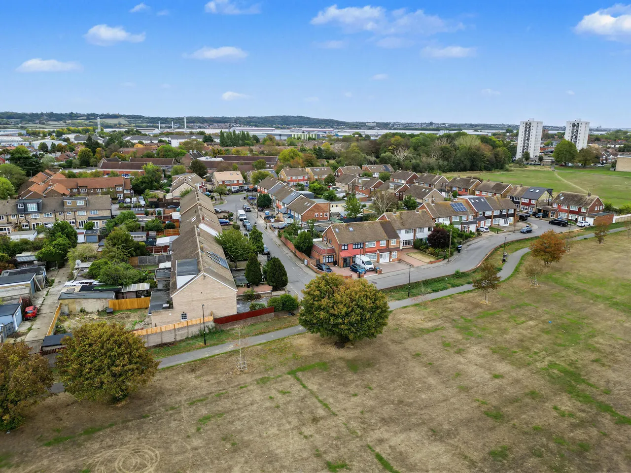 Ambleside Crescent, Enfield, EN3, photo 32