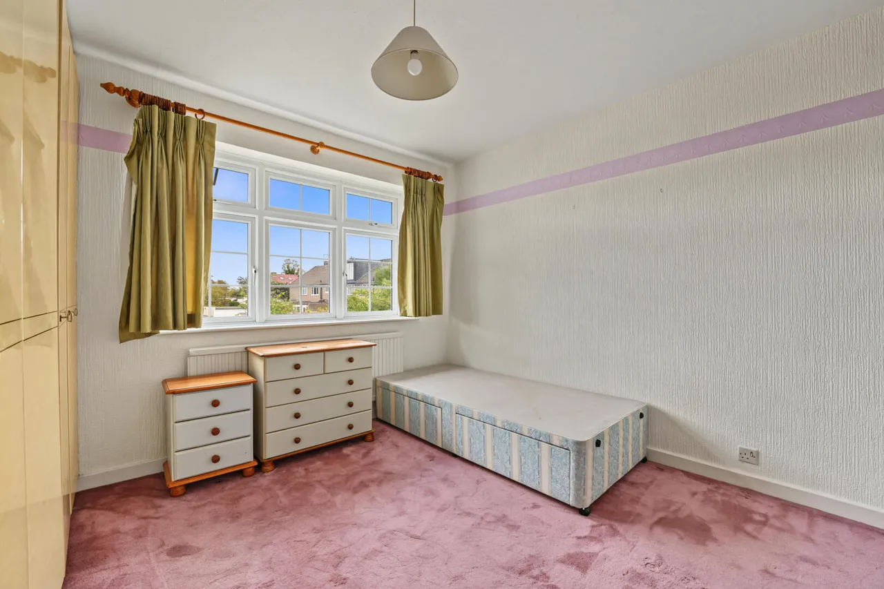 Ambleside Crescent, Enfield, EN3, photo 14