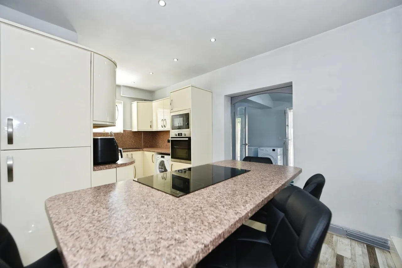 Kirkdale Drive, Sheffield, South Yorkshire, S13, photo 15