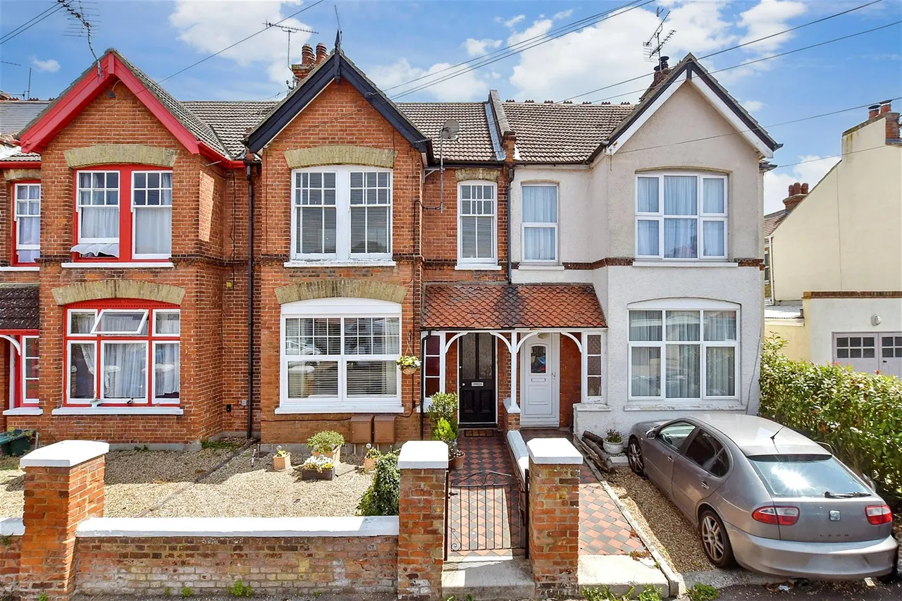Douglas Road, Herne Bay, CT6, photo 11