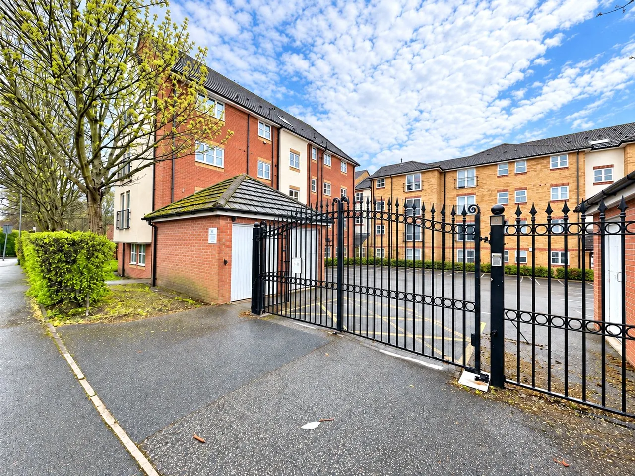 Carina Court, Aigburth, L17, photo 2