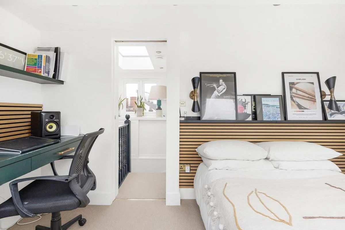 Magnolia Road, London, W4, photo 14