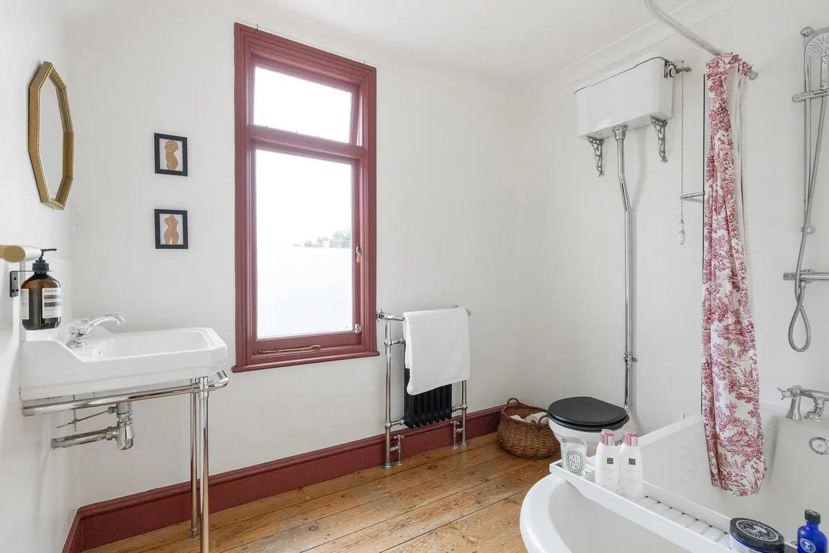 Magnolia Road, London, W4, photo 12