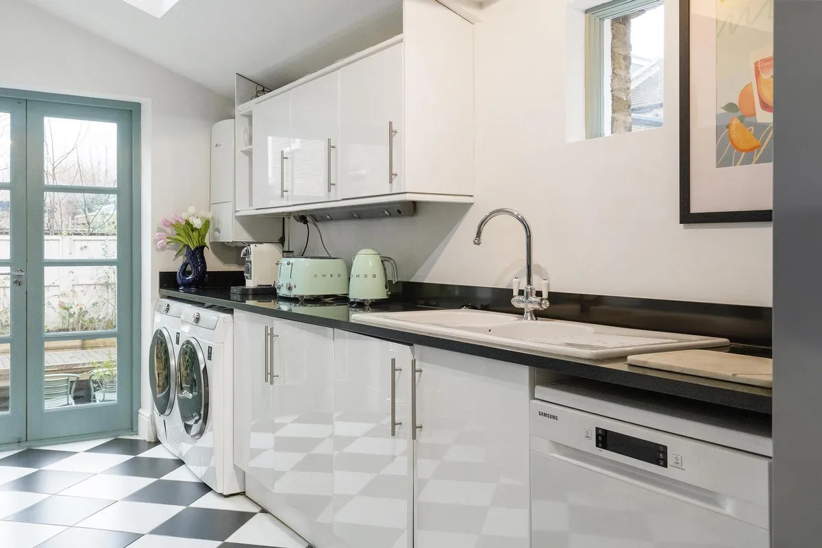 Magnolia Road, London, W4, photo 6