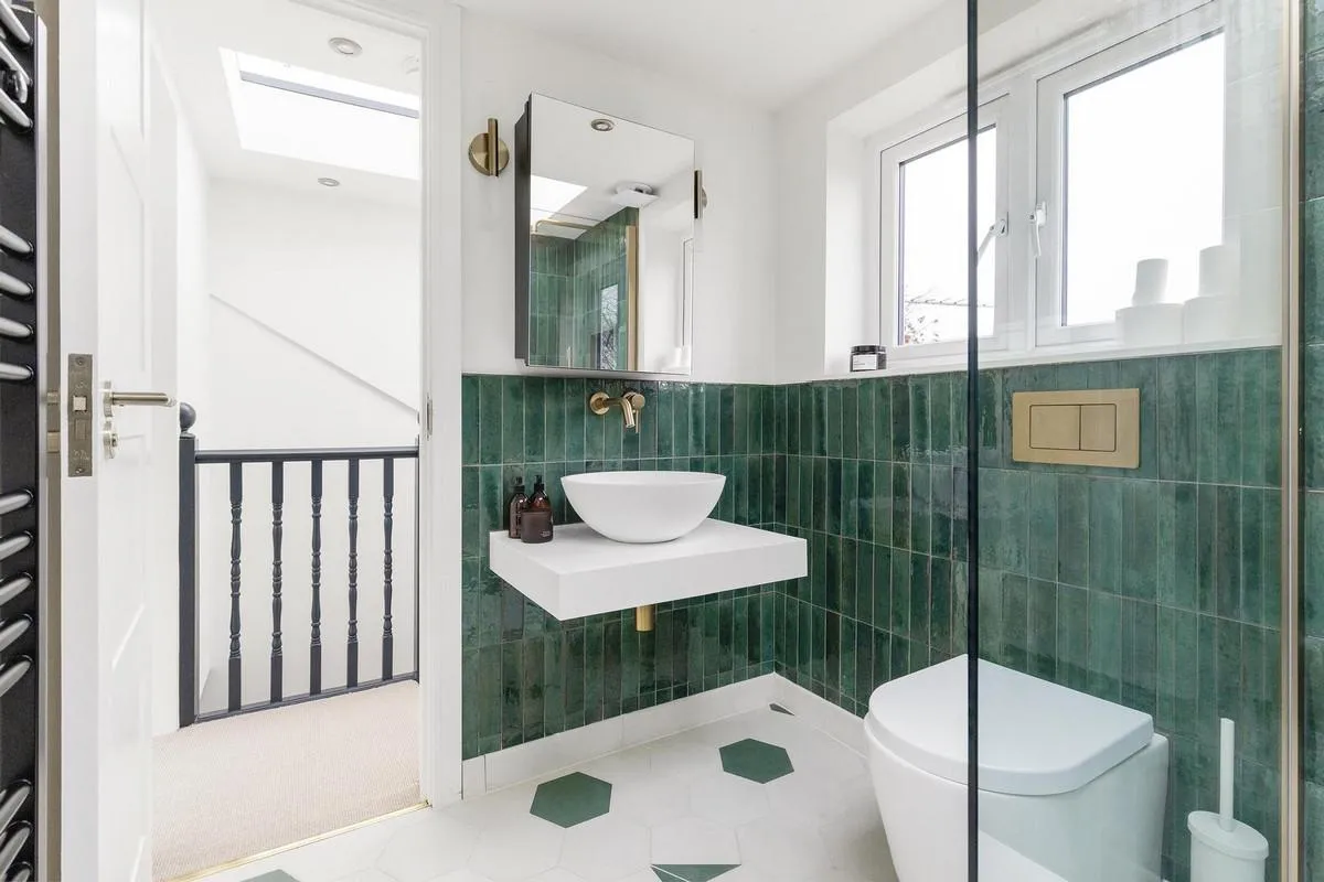 Magnolia Road, London, W4, photo 15