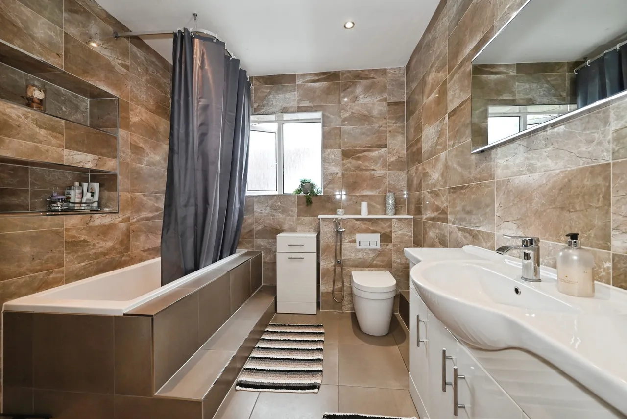 Church Road, Reading, RG6, photo 17
