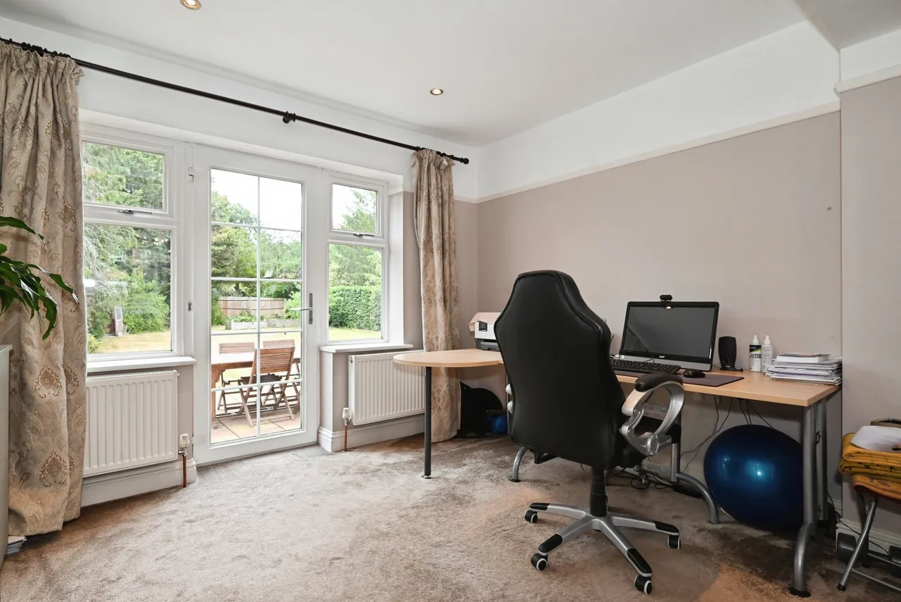 Church Road, Reading, RG6, photo 10