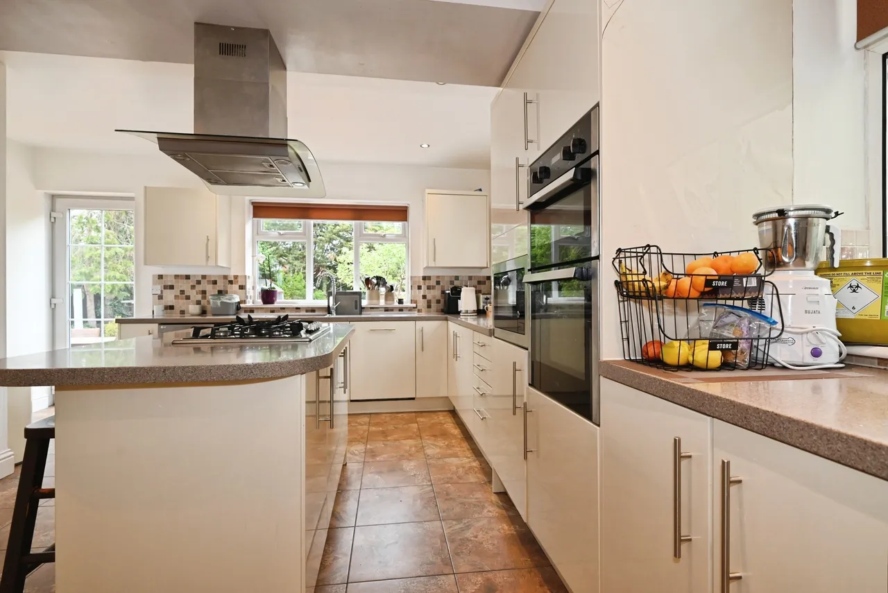 Church Road, Reading, RG6, photo 7