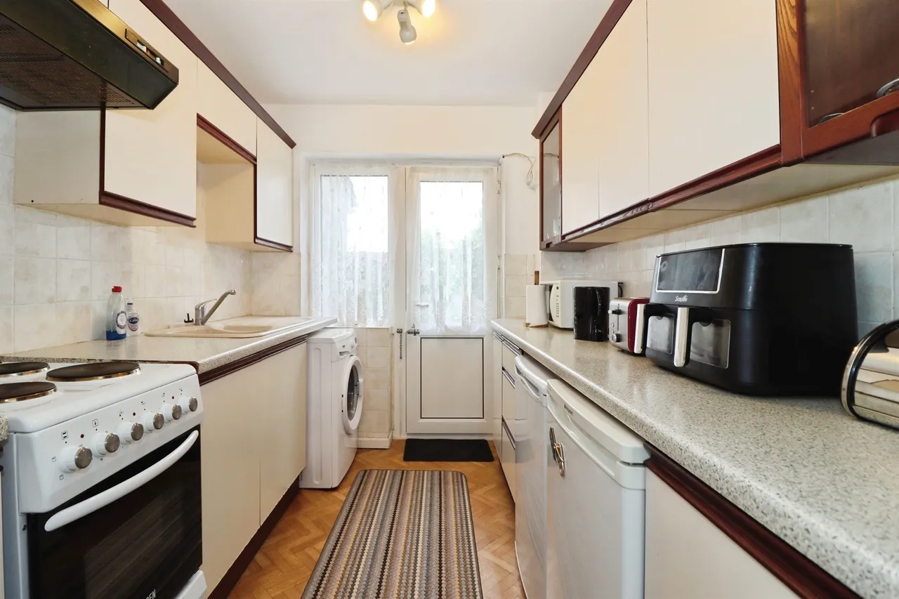 Witcombe, Yate, BS37, photo 6