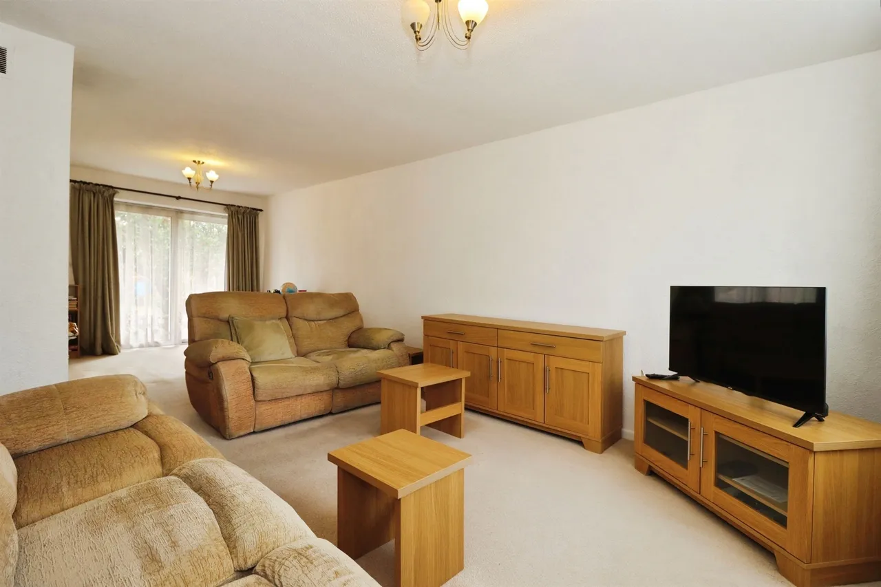 Witcombe, Yate, BS37, photo 5