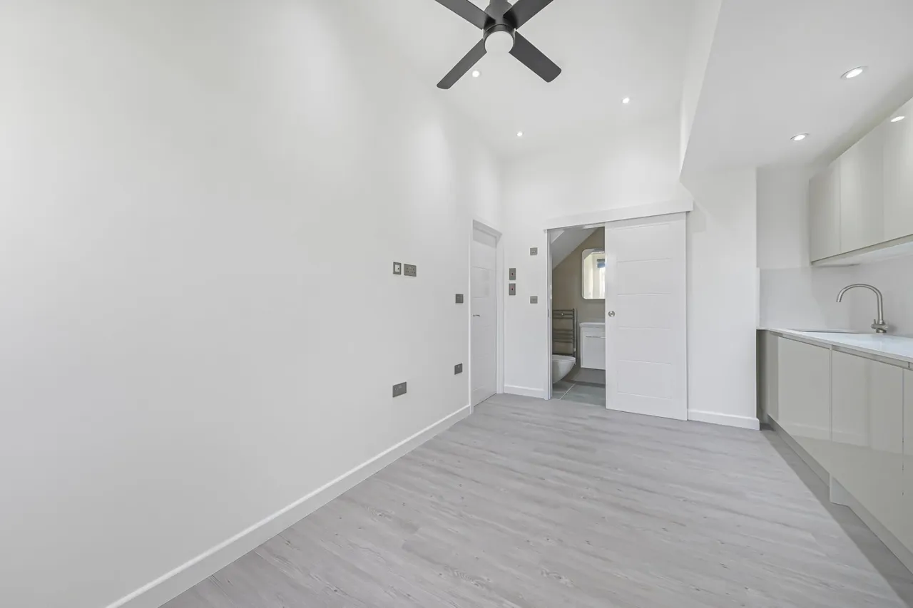 Canfield Gardens, London, NW6, photo 3