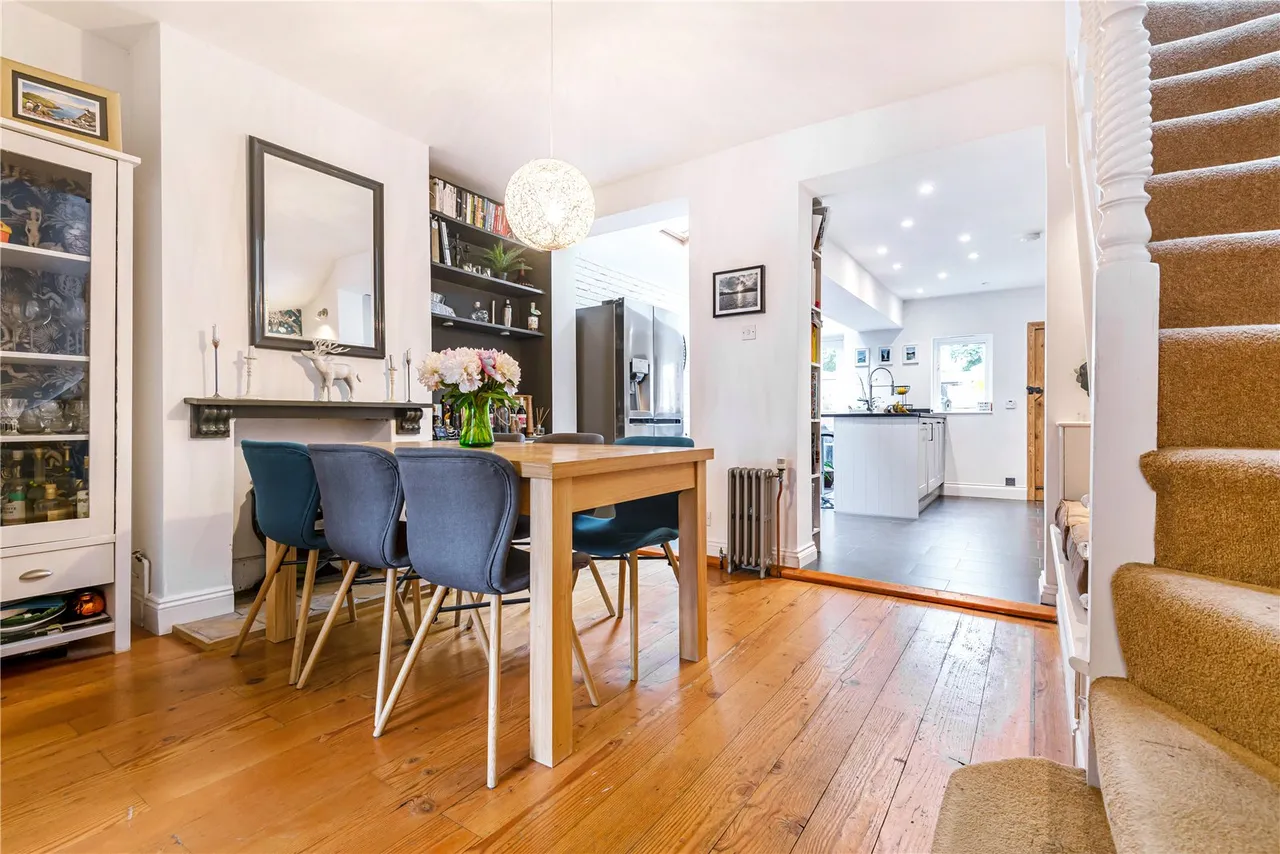Fulwell Road, Teddington, TW11 0RJ, photo 2