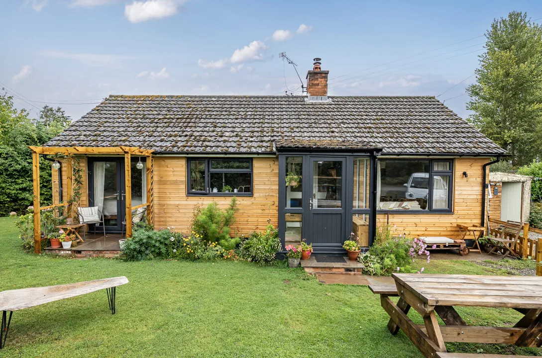 2 bed house for sale — Iona, Bleethwood lane, Ludow, SY8 4LR