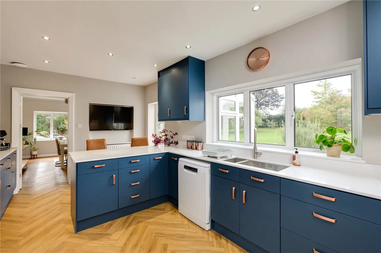 Bradford Road, Sherborne, DT9, photo 3