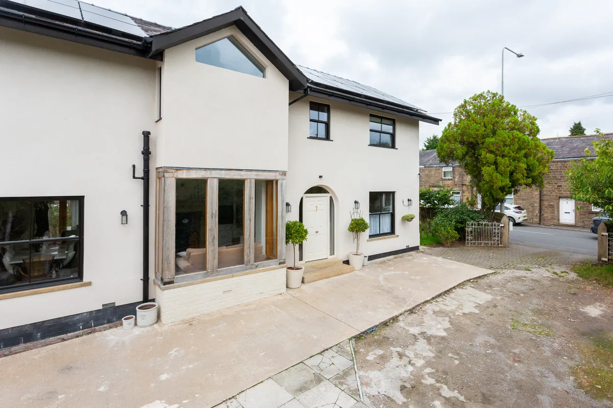 Longridge, PR3, photo 9