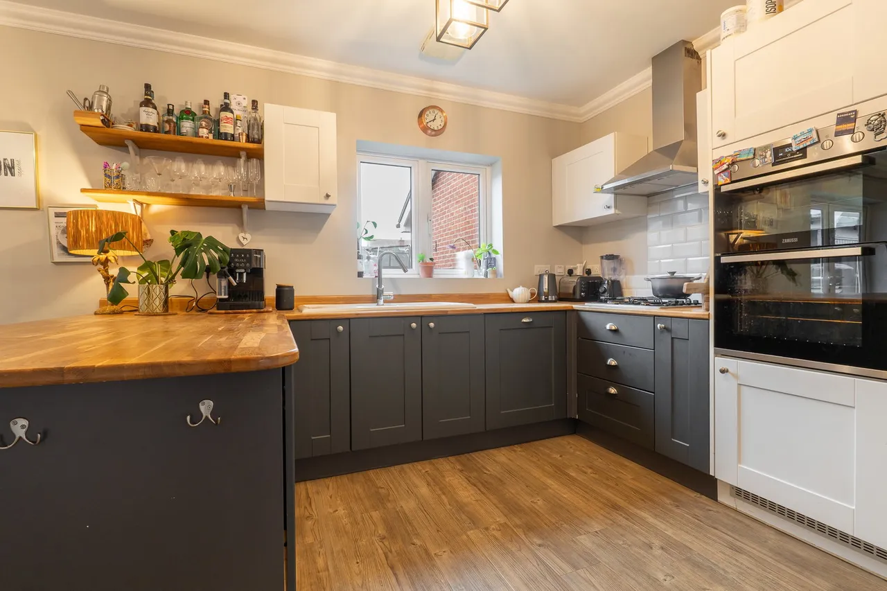 Goswell Square, Alton, GU34, photo 9
