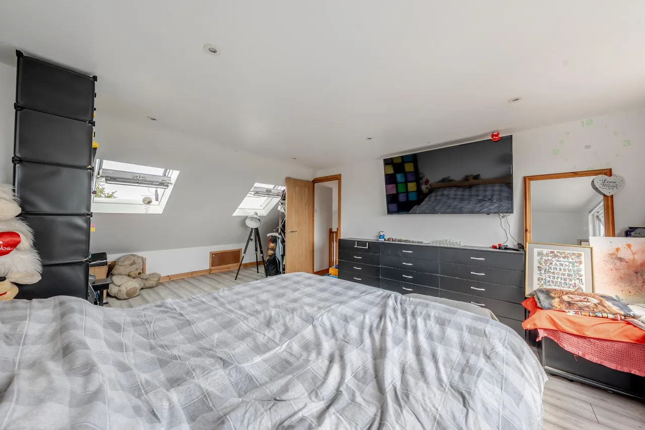 Gledhow Park Avenue, Chapel Allerton, LS7, photo 12