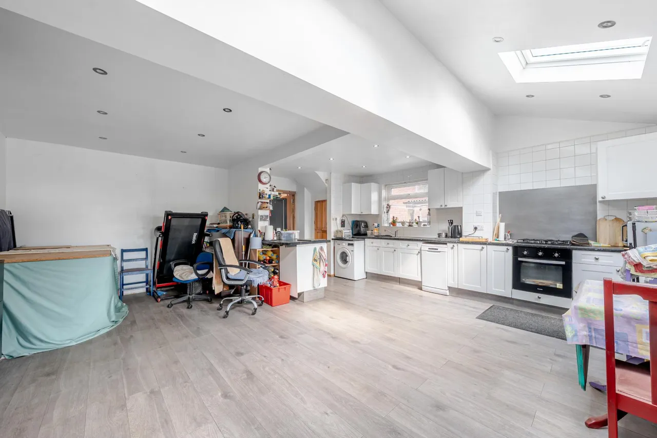 Gledhow Park Avenue, Chapel Allerton, LS7, photo 5
