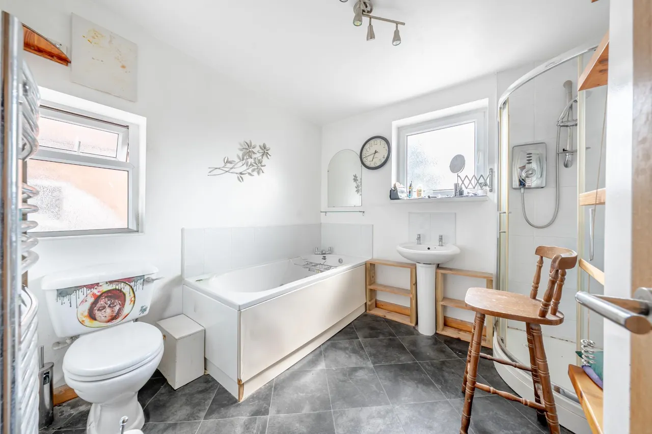 Gledhow Park Avenue, Chapel Allerton, LS7, photo 10