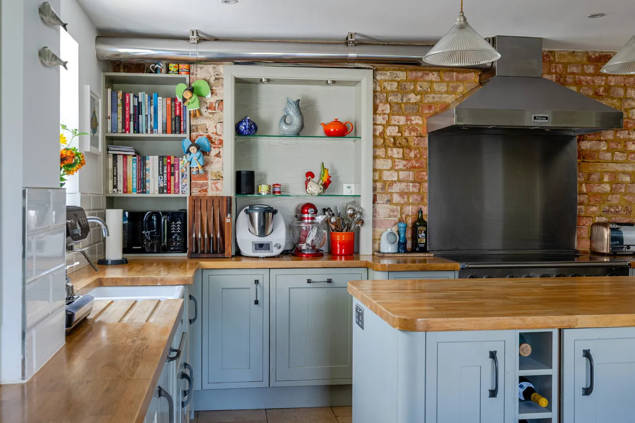 The Old Coach Road, Hertford, SG14, photo 9