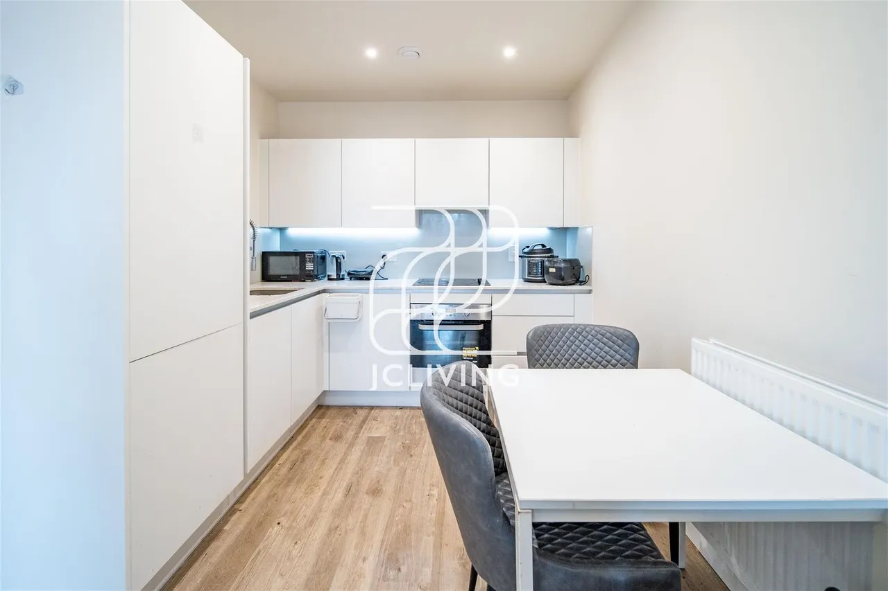 North End Road, Wembley, HA9, photo 4