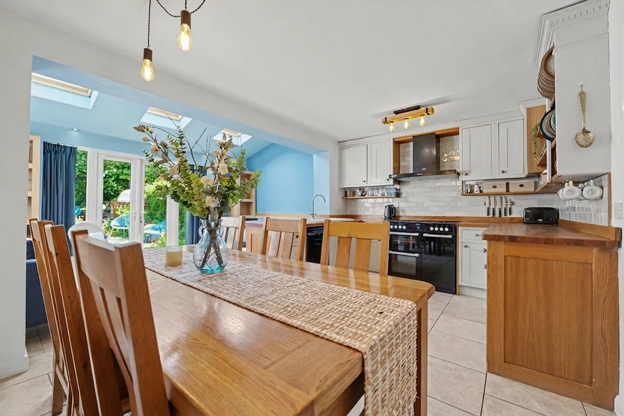 Weare Close, Billesdon, LE7, photo 2