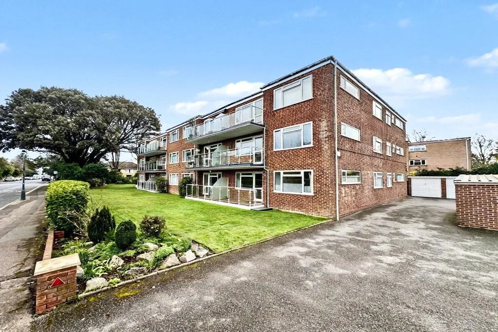 Marlborough Road, Bournemouth, Dorset, BH4, photo 3