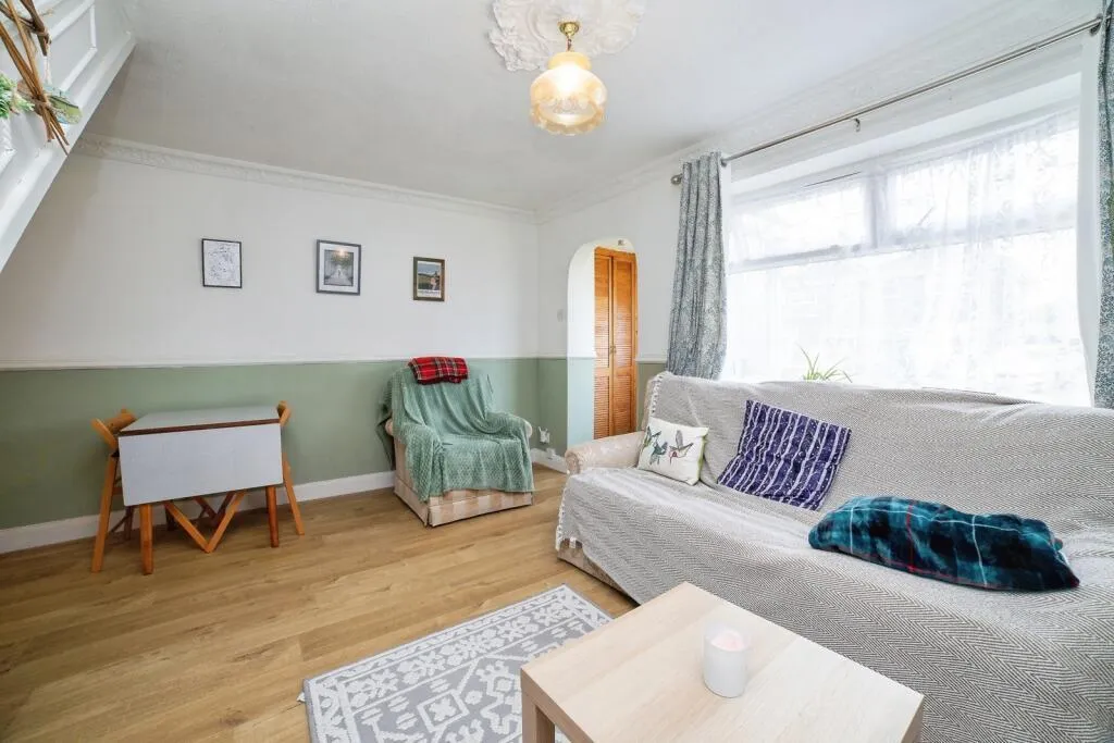 Abington Avenue, Sutton-In-Ashfield, NG17, photo 4