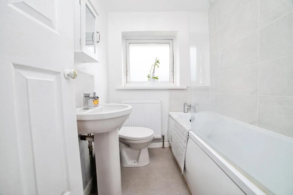 Abington Avenue, Sutton-In-Ashfield, NG17, photo 10