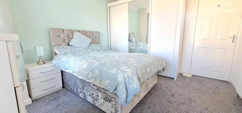 Mountain Ash Avenue, Leigh-On-Sea, Essex, SS9 4SZ, photo 12