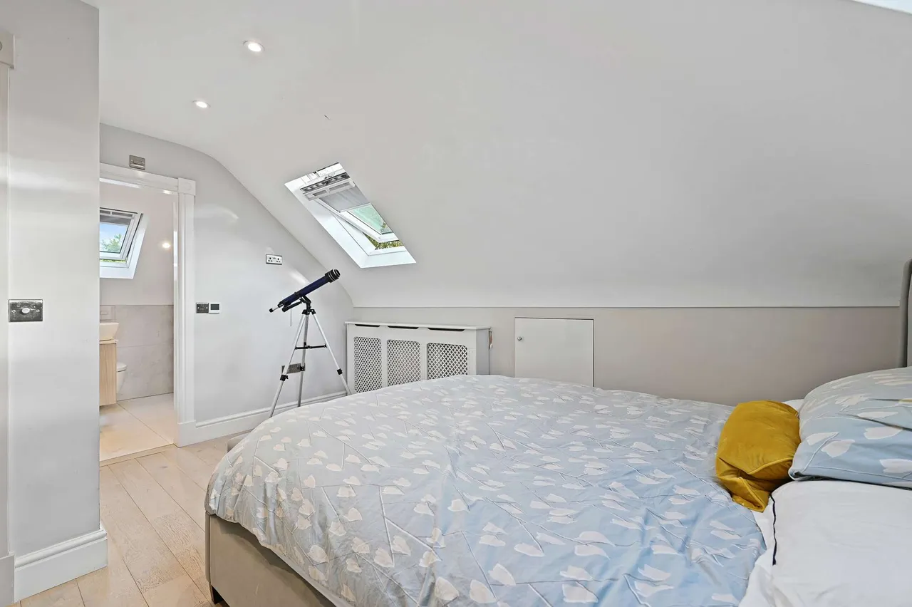 Hill Rise, Chalfont St. Peter, SL9, photo 18