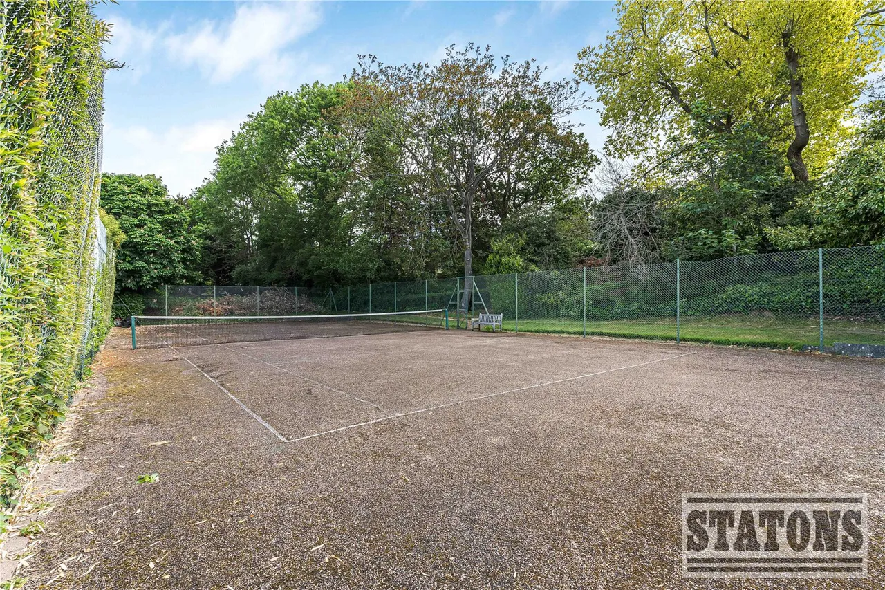 Baxendale, Whetstone, London, N20 0EG, photo 26