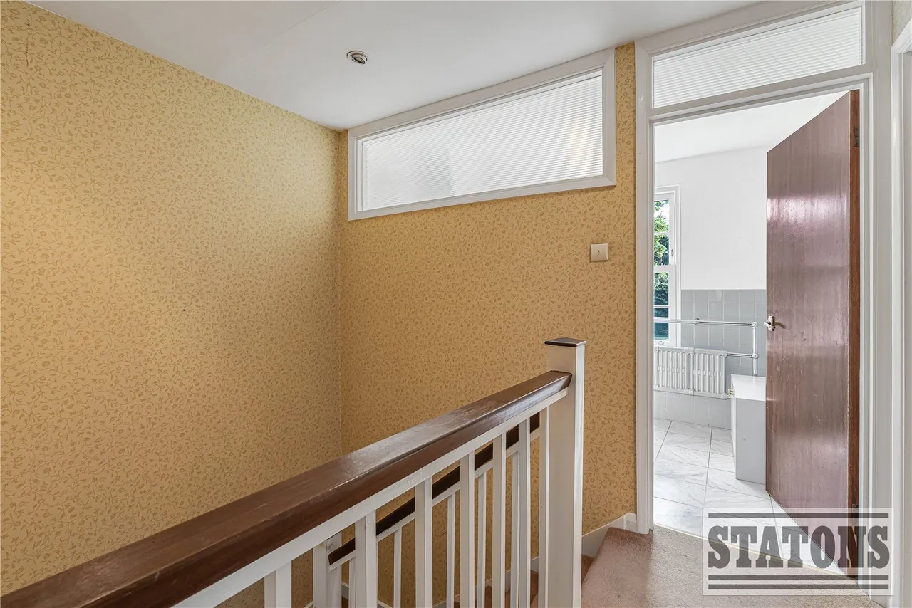 Baxendale, Whetstone, London, N20 0EG, photo 16