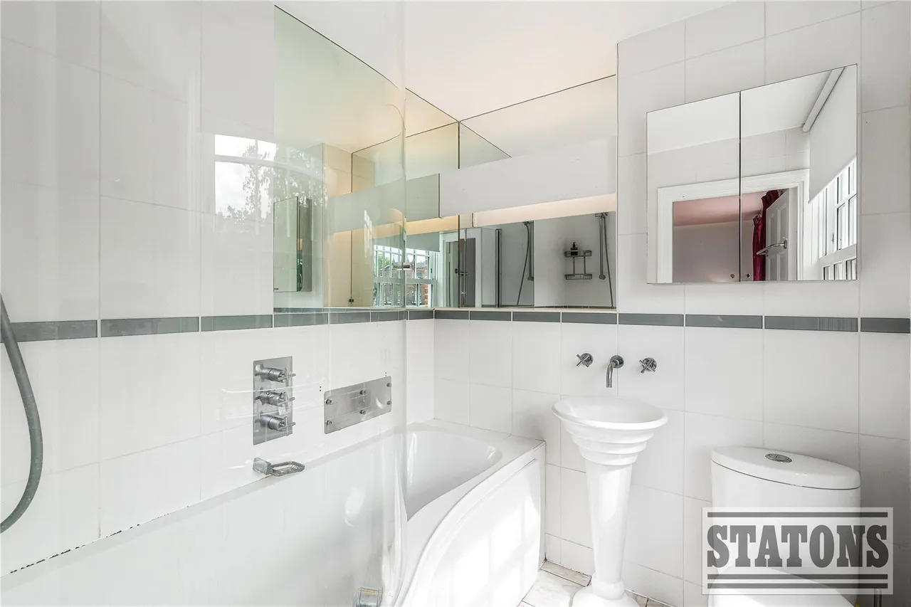 Baxendale, Whetstone, London, N20 0EG, photo 14