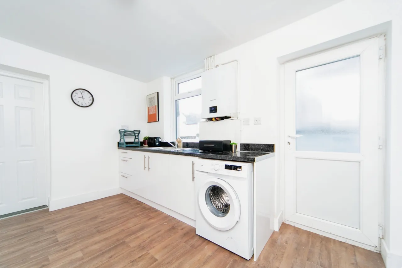 Laurel Road, Birkenhead, CH42, photo 4