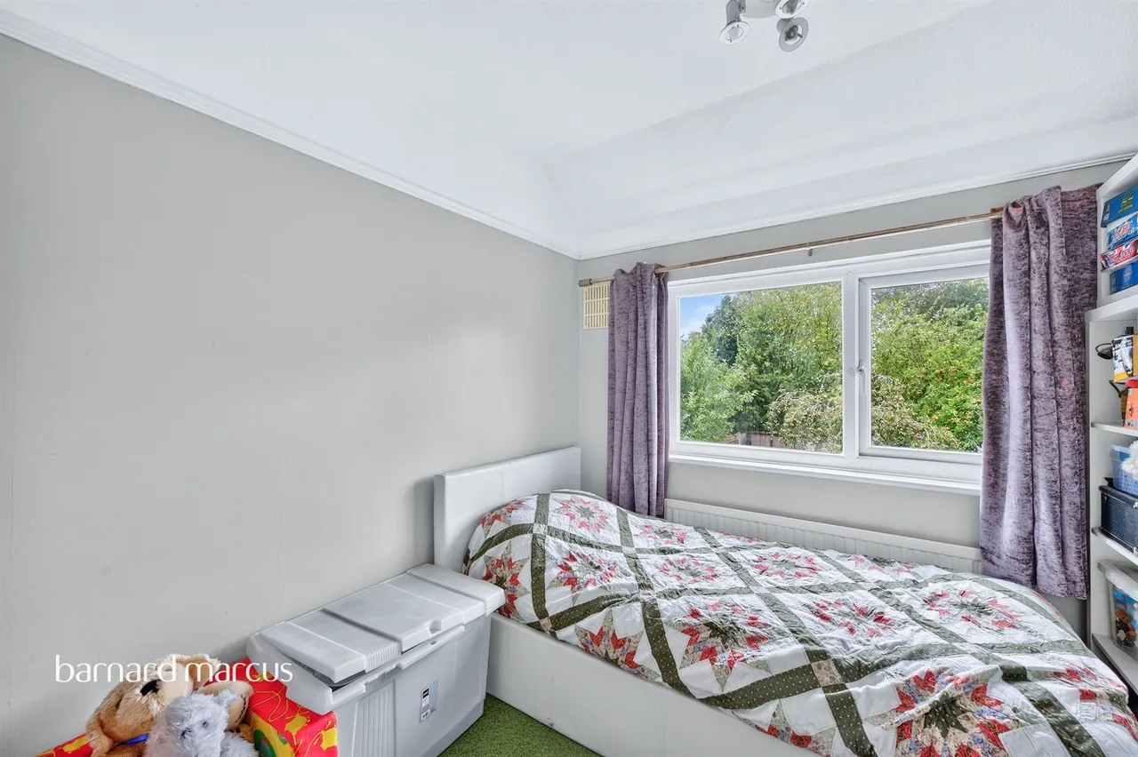 Wheelers Lane, Epsom, KT18, photo 7