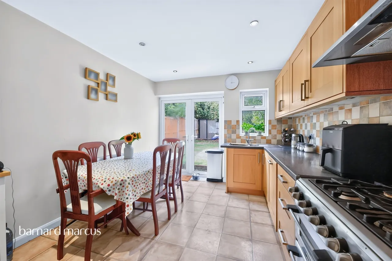 Wheelers Lane, Epsom, KT18, photo 5