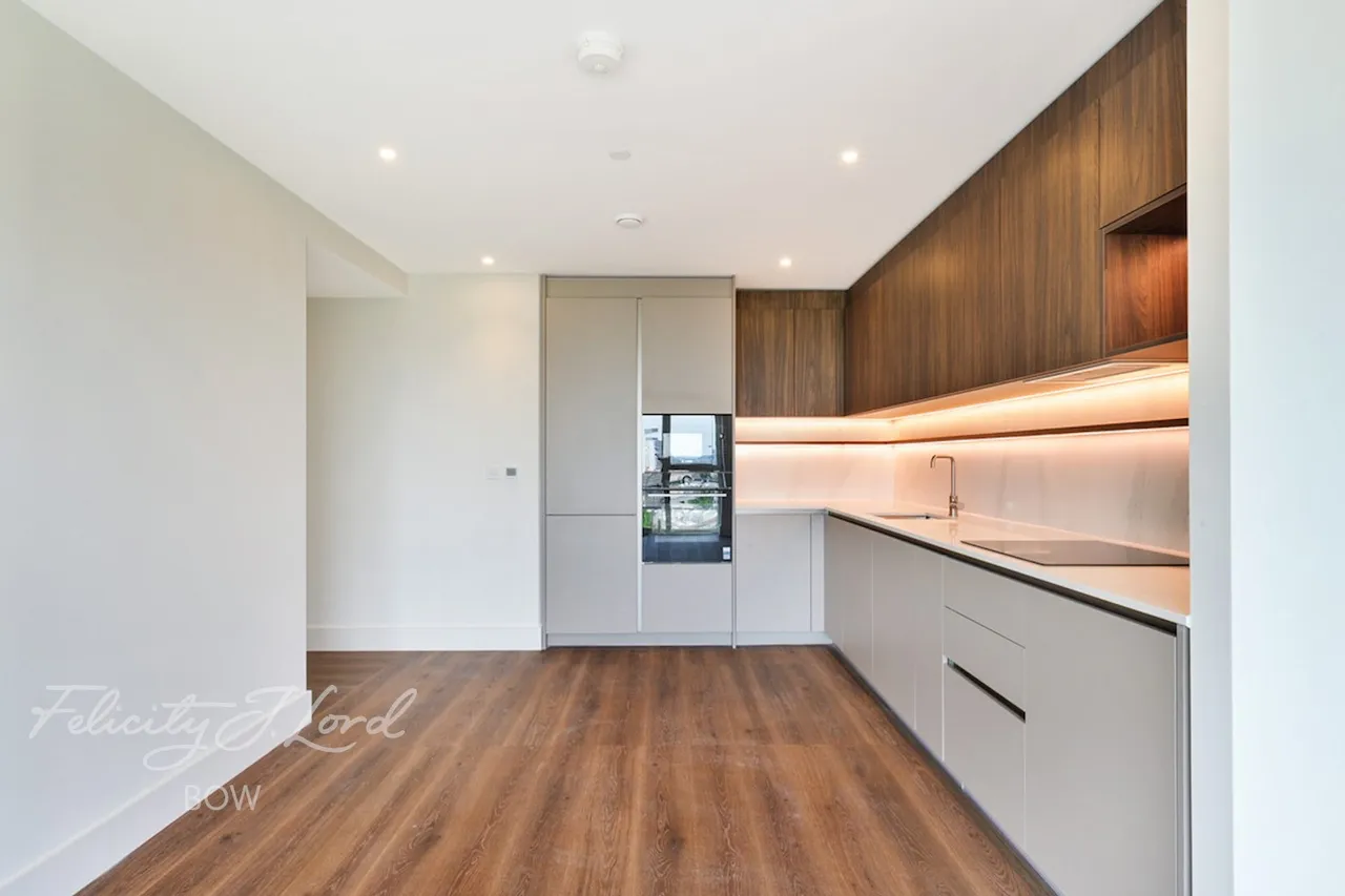 Maple Mews, photo 3