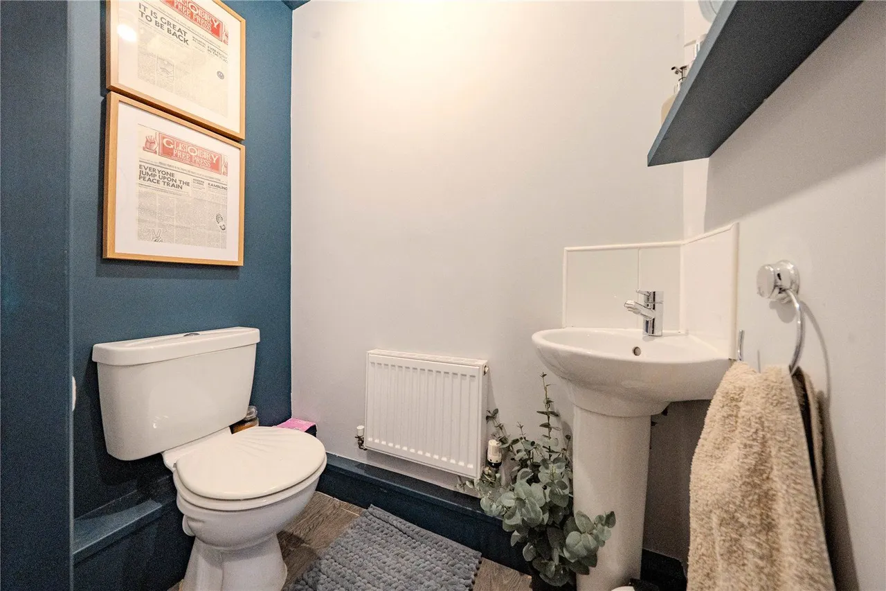 Baxendale Drive, Leeds, LS13, photo 14