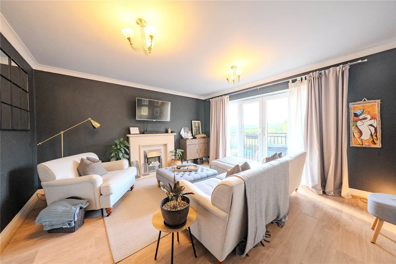 Baxendale Drive, Leeds, LS13, photo 8