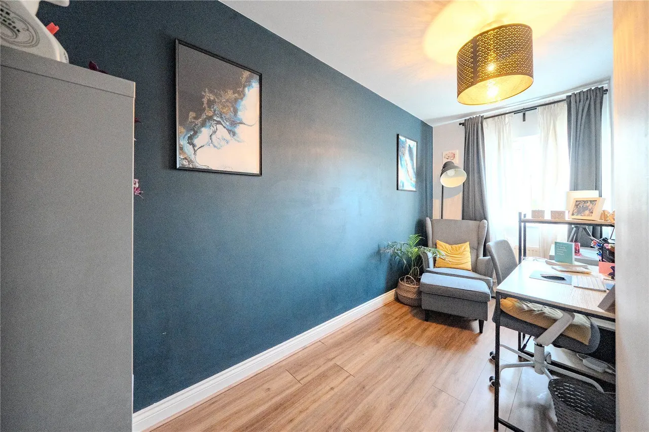 Baxendale Drive, Leeds, LS13, photo 17