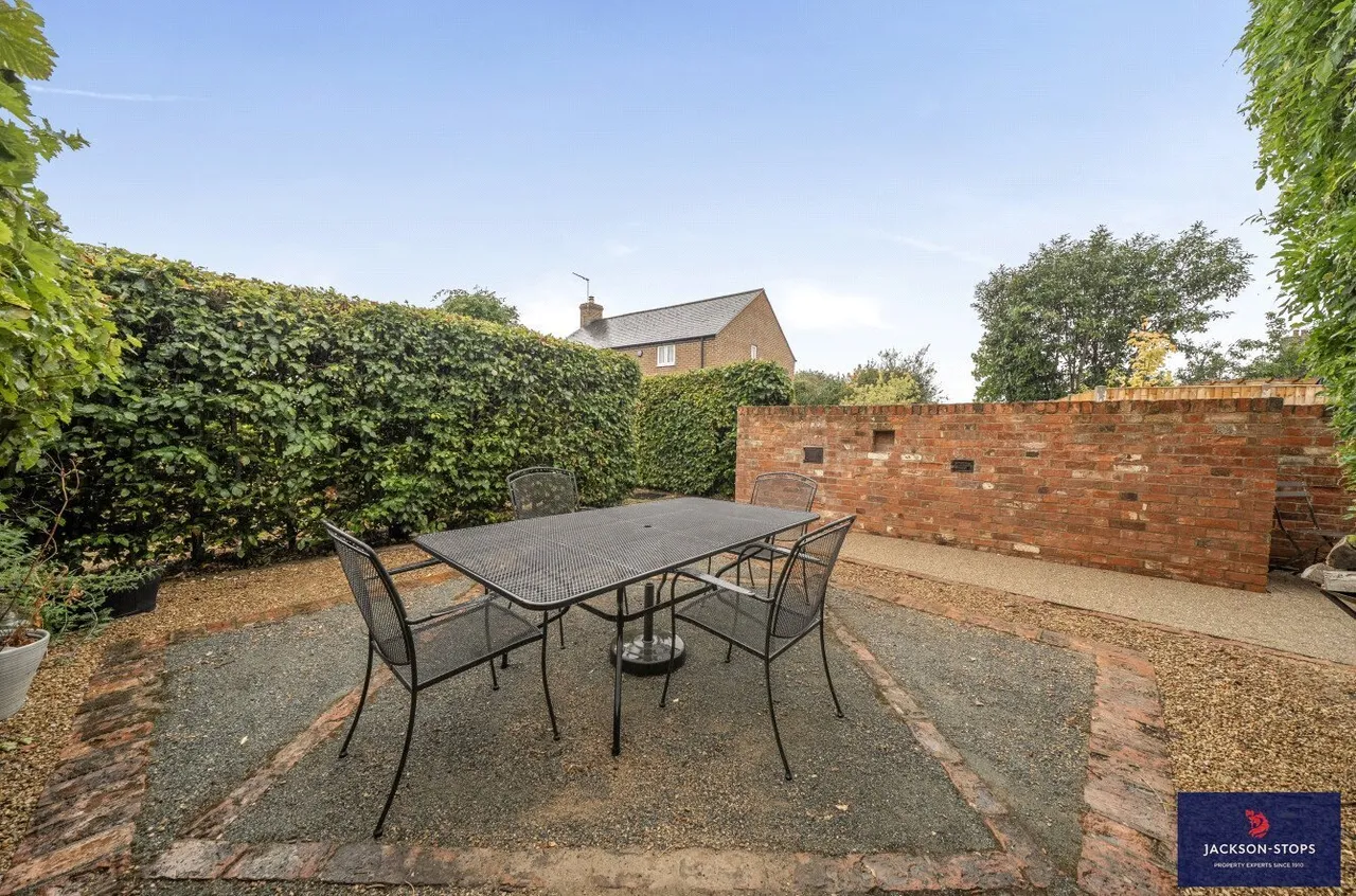 Dunton Road, Stewkley, LU7, photo 19
