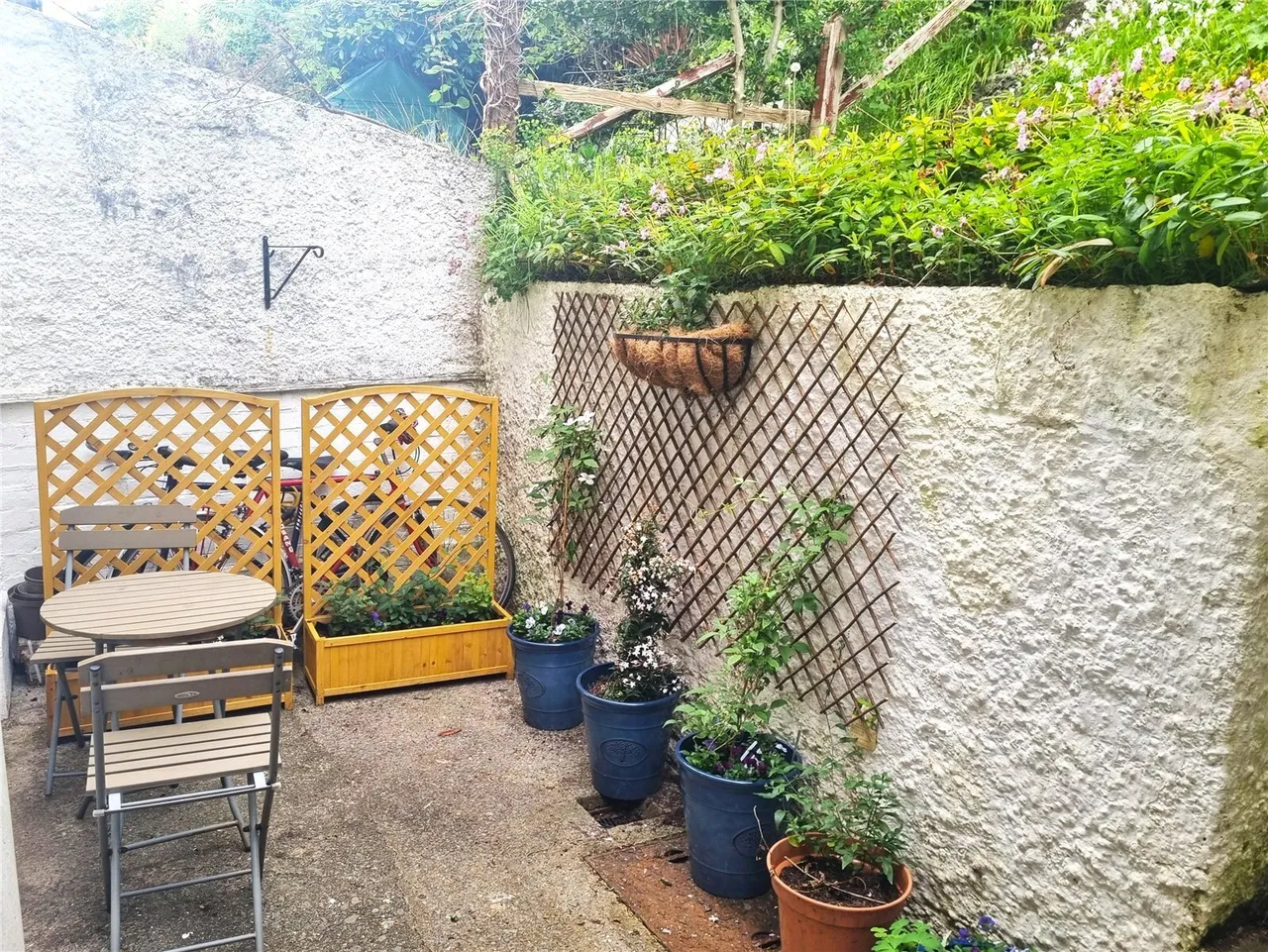 Brynglas Road, Llanbadarn Fawr, SY23, photo 25