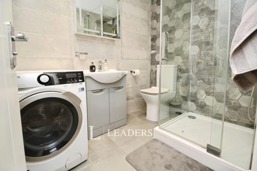 Permayne, New Bradwell, MK13, photo 10