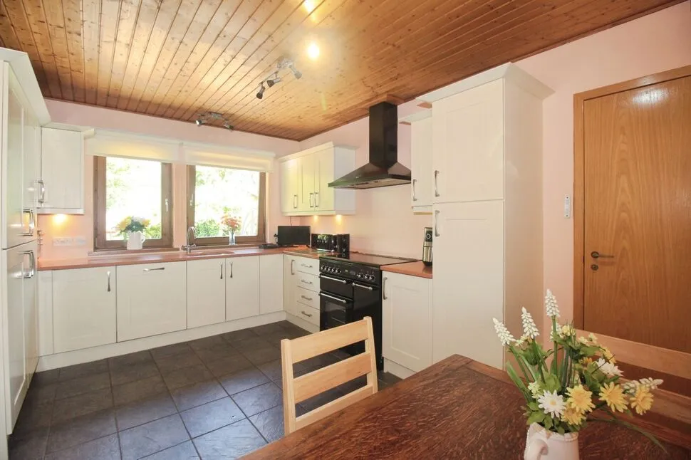 Winchester Drive, Burbage, Leicestershire, LE10, photo 2