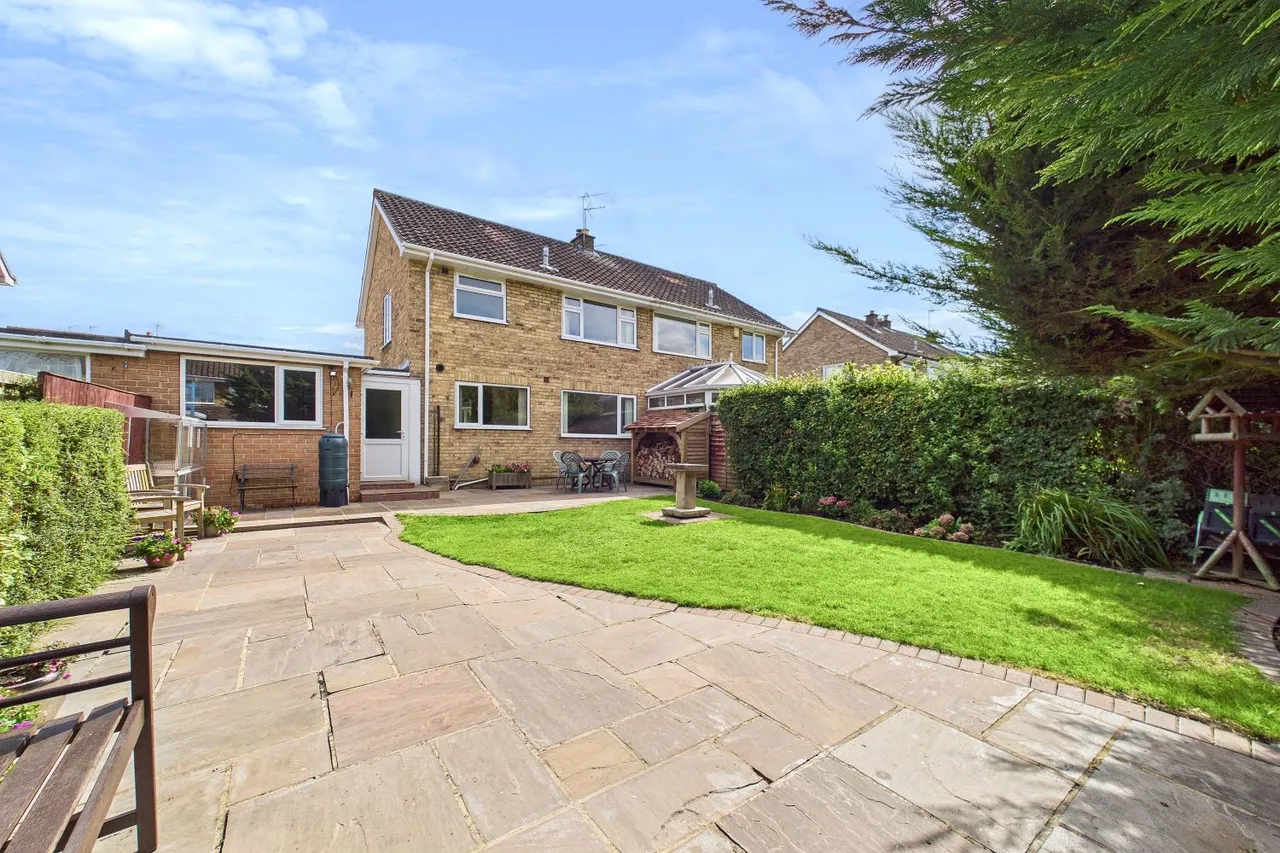 3 bed house for sale, Bramley Garth, York, YO31
