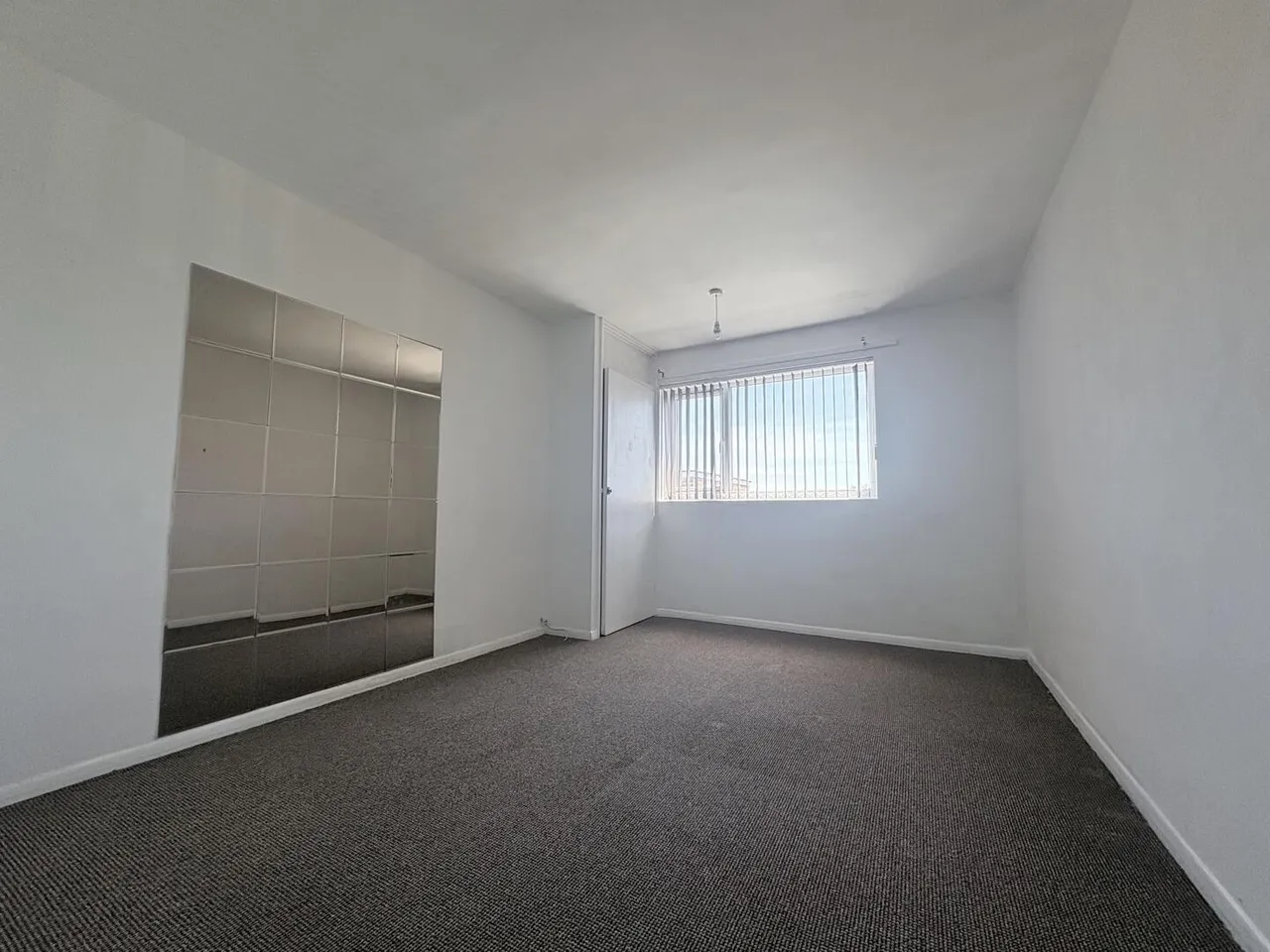 Halswell Close, Bridgwater TA6 7HE, photo 6