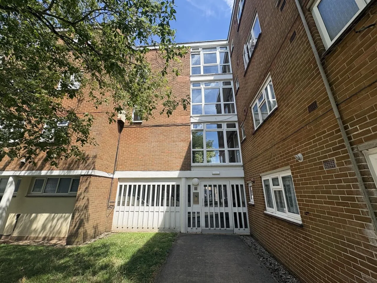 2 bed property for sale — Halswell Close, Bridgwater TA6 7HE