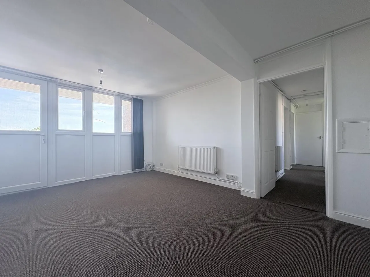Halswell Close, Bridgwater TA6 7HE, photo 2